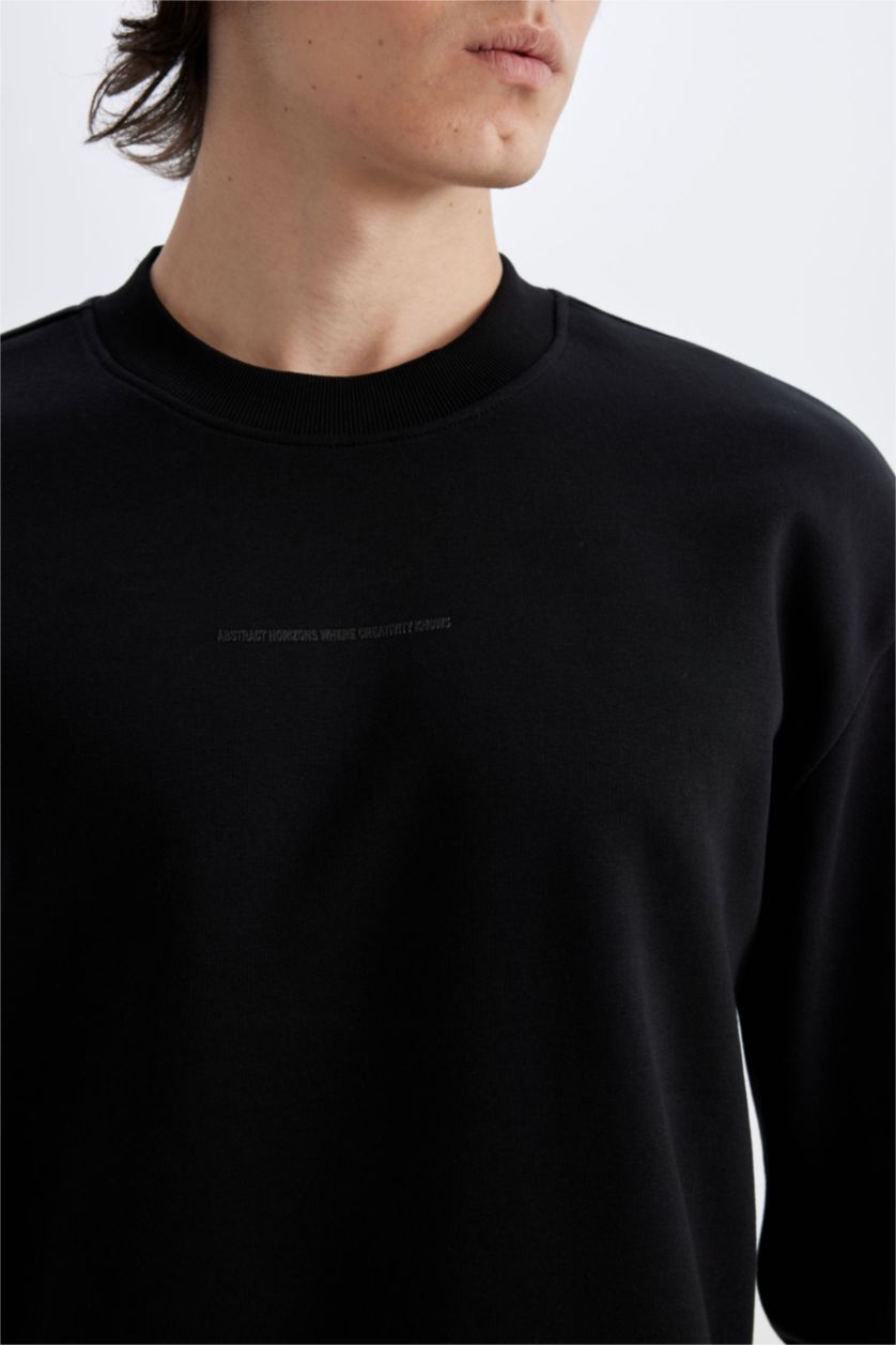 MAN Black Boxy Fit Sweatshirt