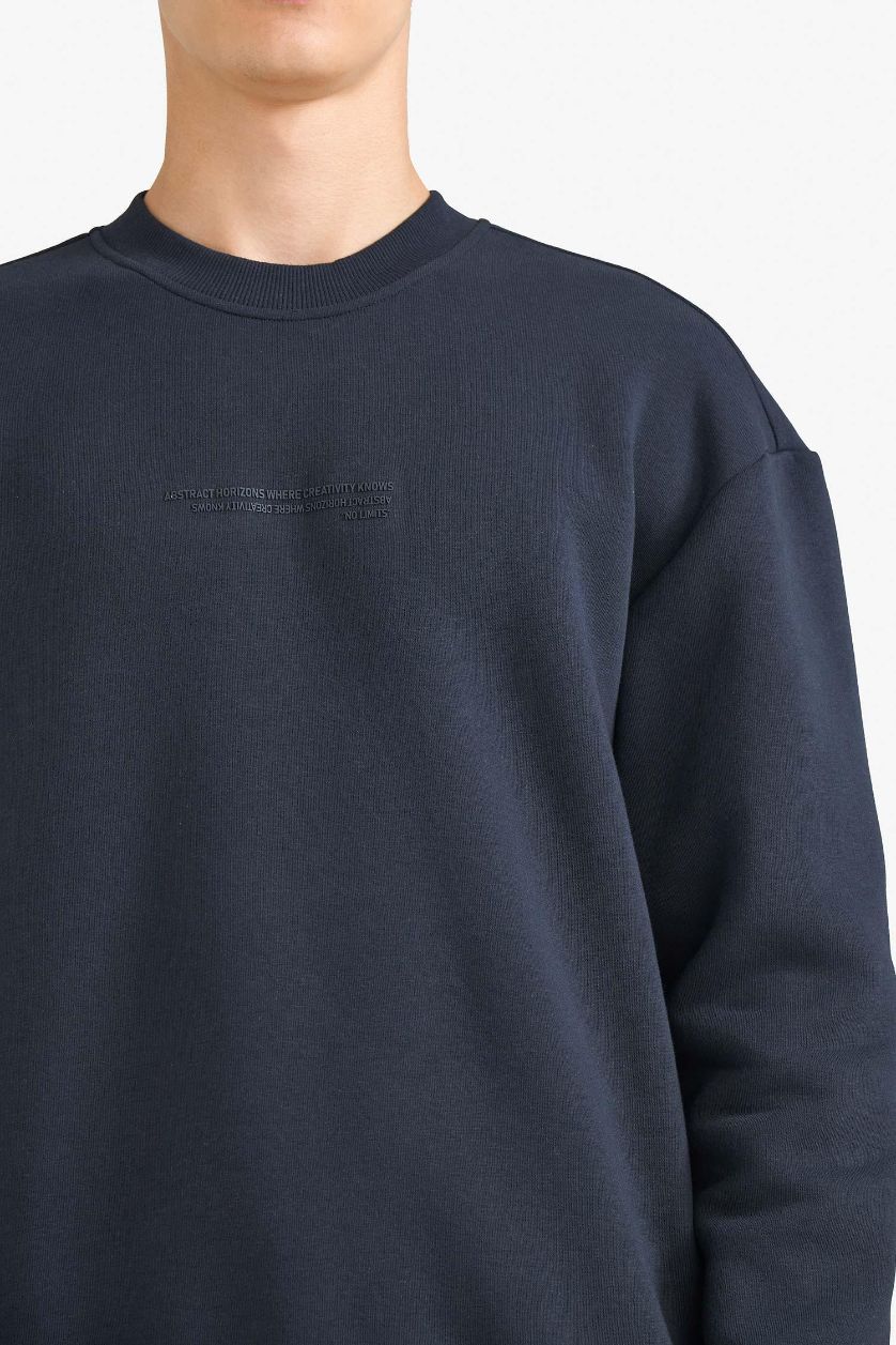 Erkek Lacivert Boxy Fit Bisiklet Yaka İçi Yumuşak Tüylü Baskılı Sweatshirt