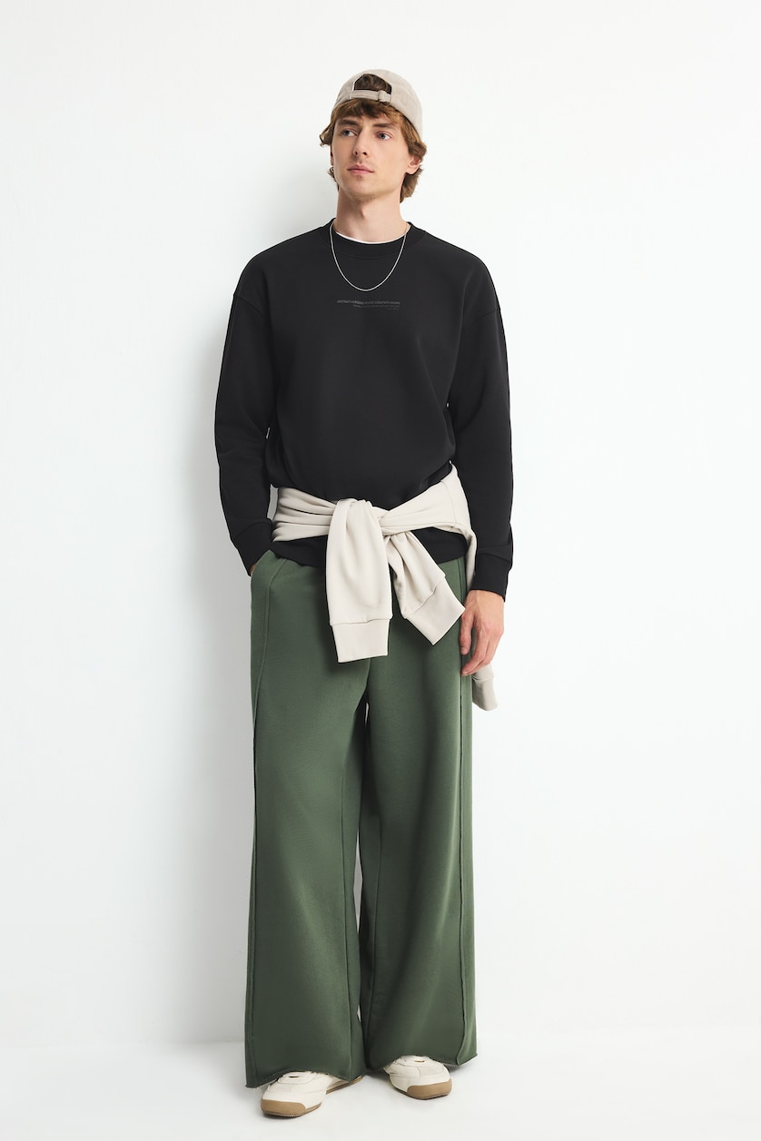 Ерлер қара Boxy Fit свитшот