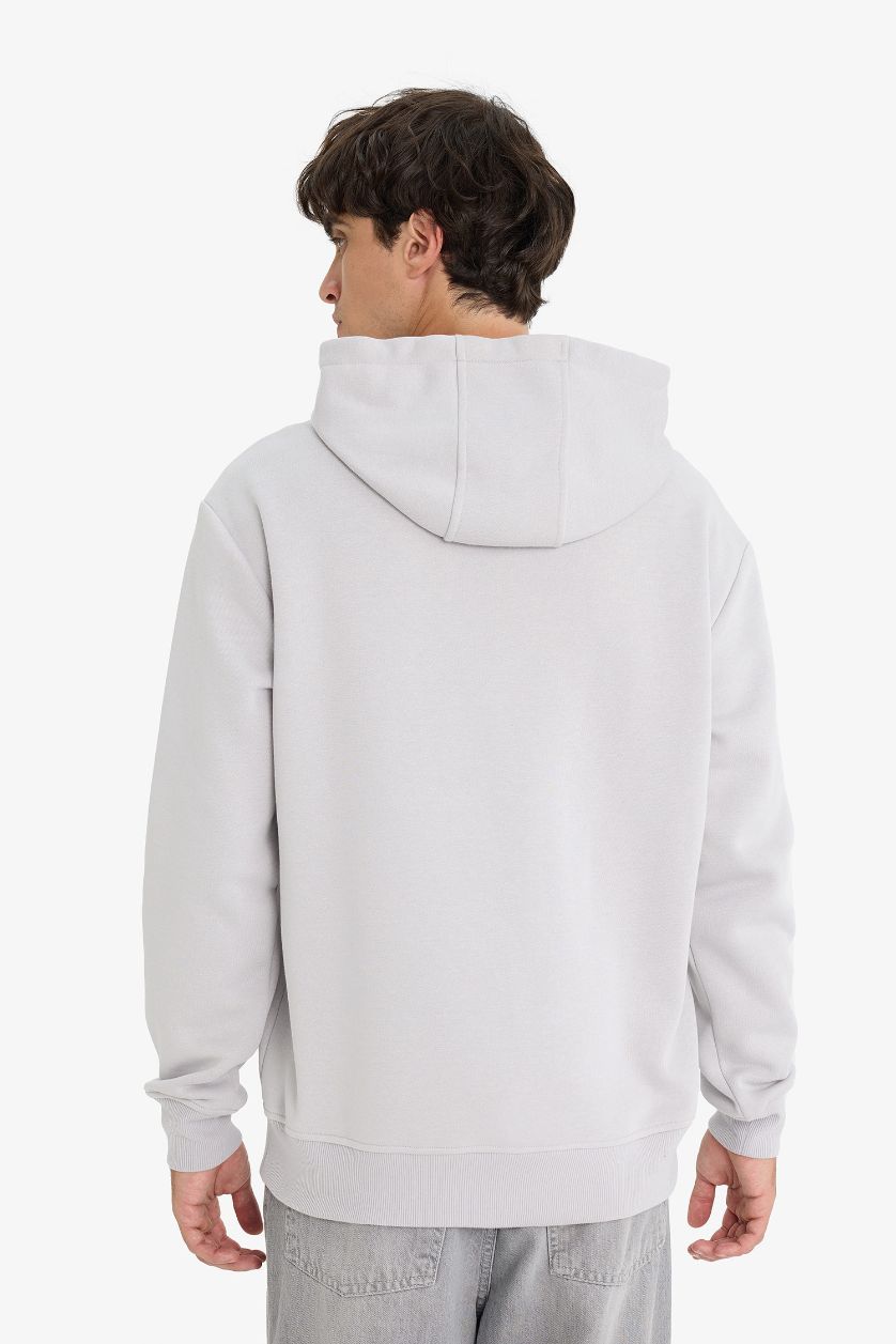 Erkek Açık Gri Regular Fit Kapüşonlu İçi Yumuşak Tüylü Kanguru Cepli Basic Düz Sweatshirt