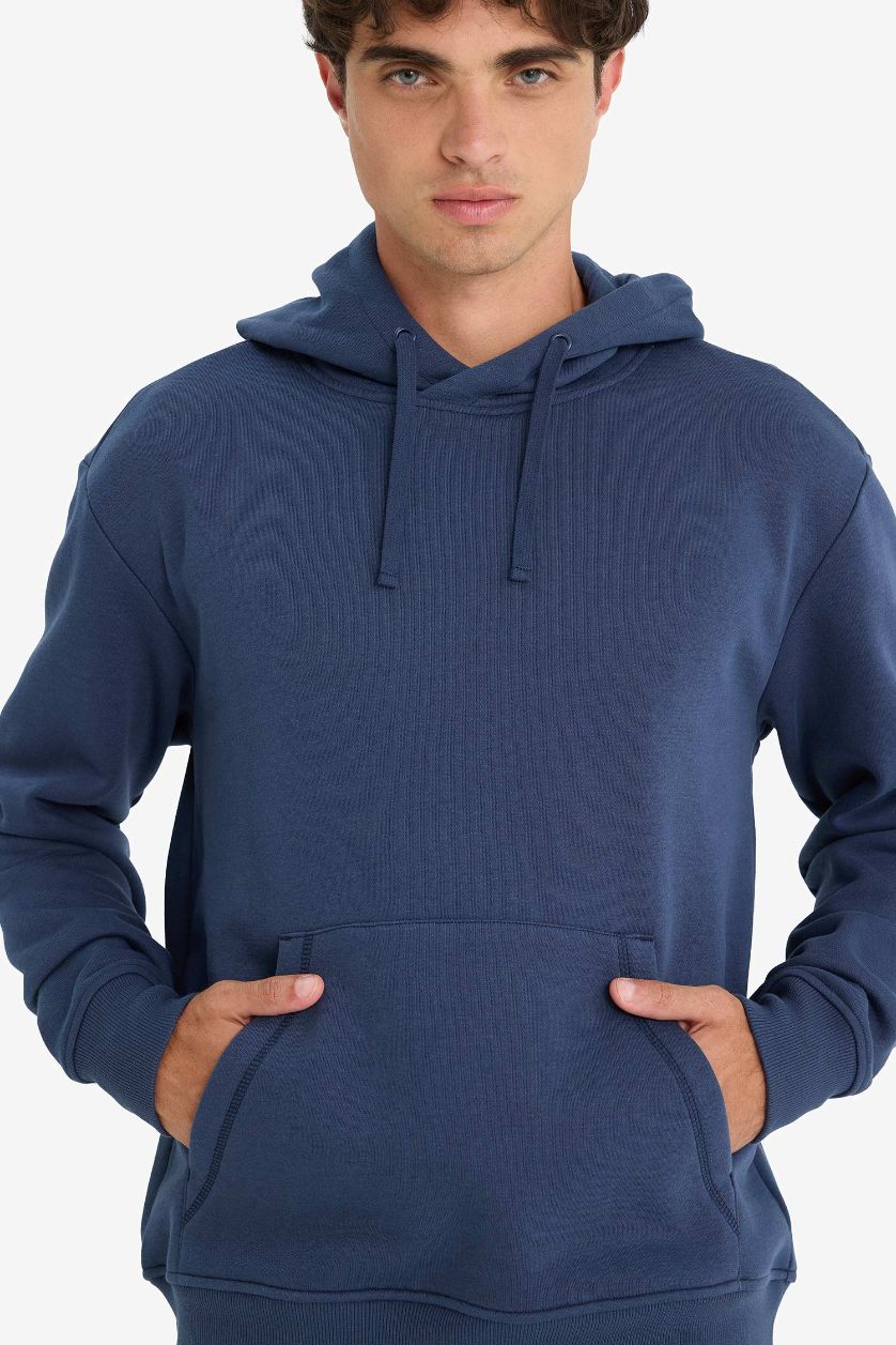 Man NAVY Regular Fit Long Sleeve Sweatshirt