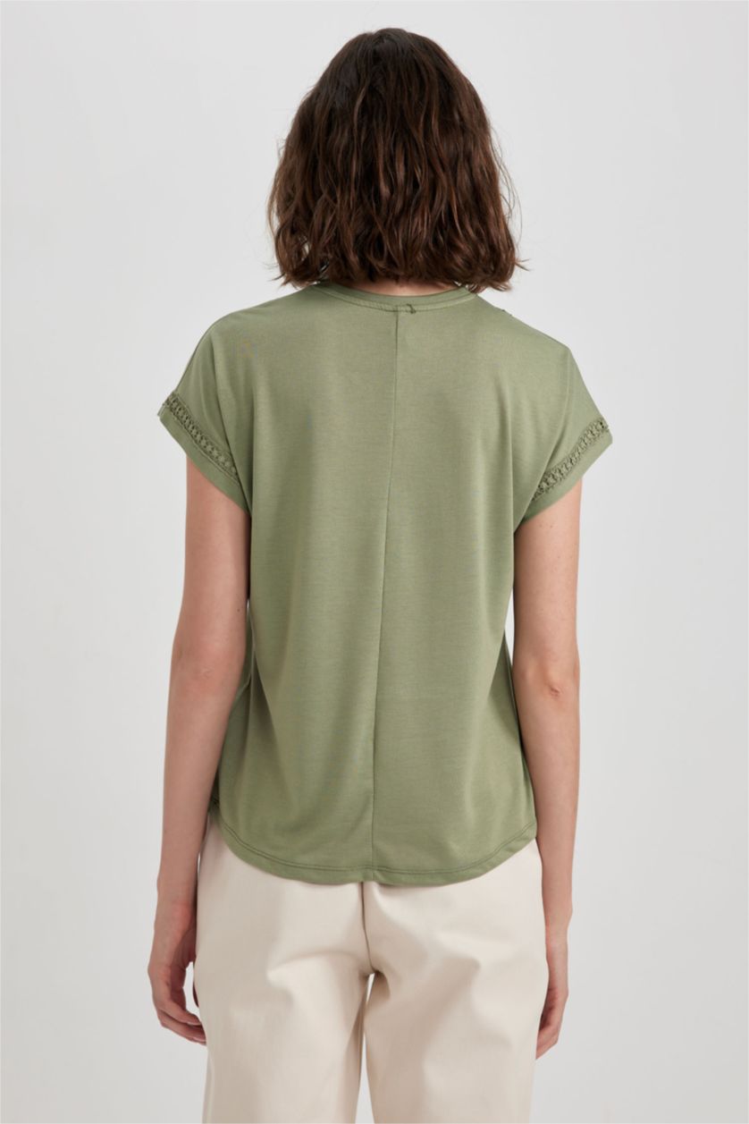 Kadın Haki Bisiklet Yaka Kısa Kollu Tişört