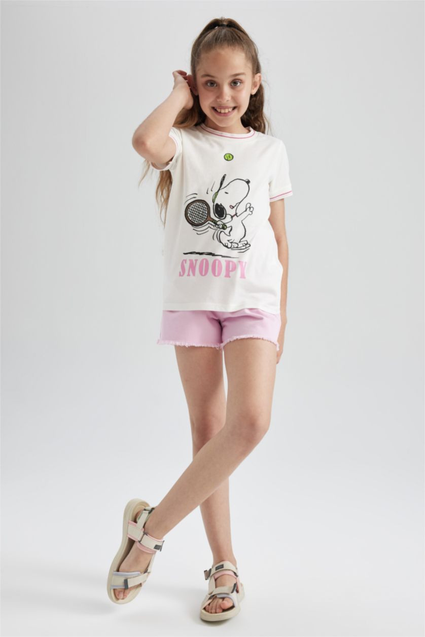 GIRLS & TEENS White Girl Snoopy Licensed Regular Fit Short Sleeved T-Shirt