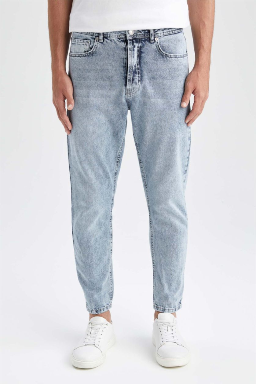 رجال أزرق فاتح بنطلون جينز 90’S قصة ضيقة مستدام