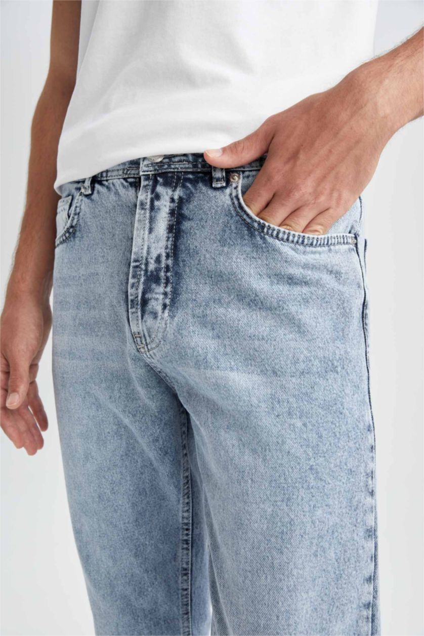 رجال أزرق فاتح بنطلون جينز 90’S قصة ضيقة مستدام