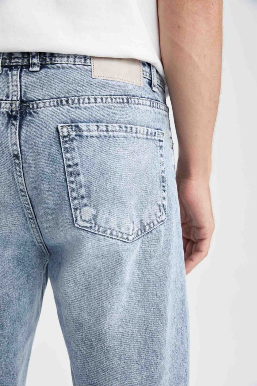 رجال أزرق فاتح بنطلون جينز 90’S قصة ضيقة مستدام