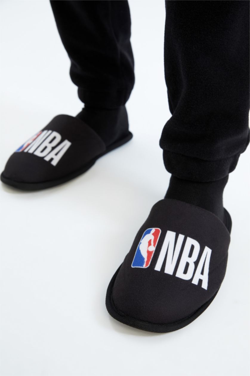 MAN Black Man NBA Licensed Flat Sole Slipper