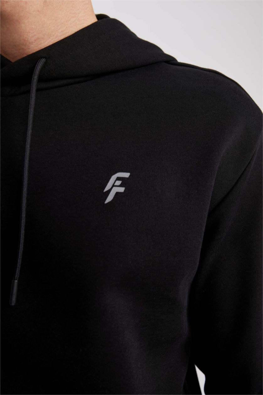 Man Black Standard Fit Sweatshirt