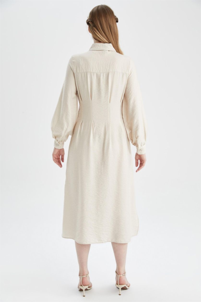 FEMME Beige Robe longue coupe classique à col chemise et fente