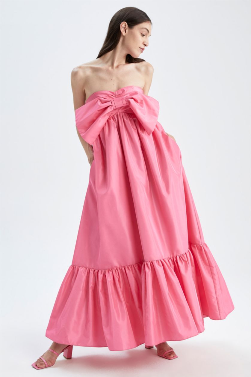 Kadın Pembe Nihan Peker Tasarım Volanlı Straplez Yakası Fiyonk Detaylı Maxi Elbise