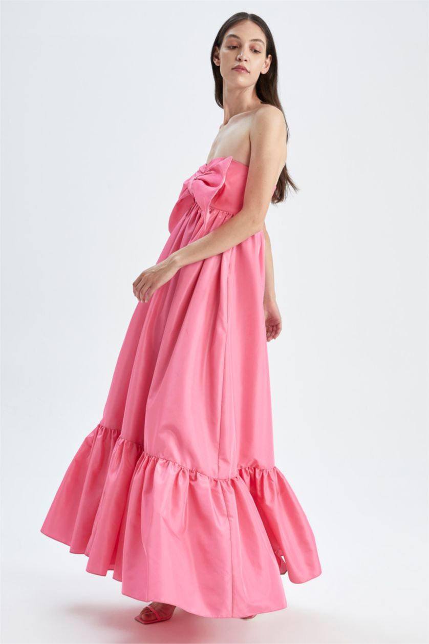 Kadın Pembe Nihan Peker Tasarım Volanlı Straplez Yakası Fiyonk Detaylı Maxi Elbise