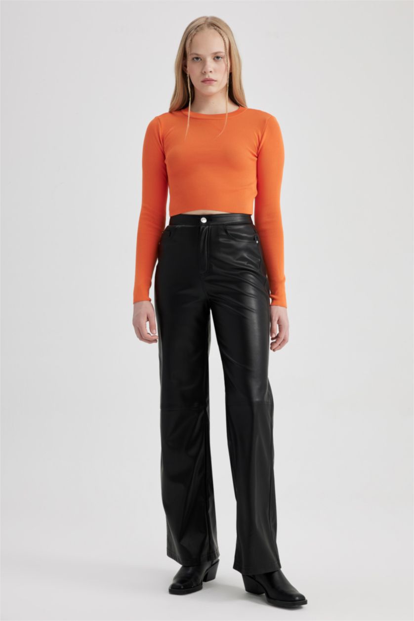 حريمي أسود بنطلون جلد صناعي وايد ليج