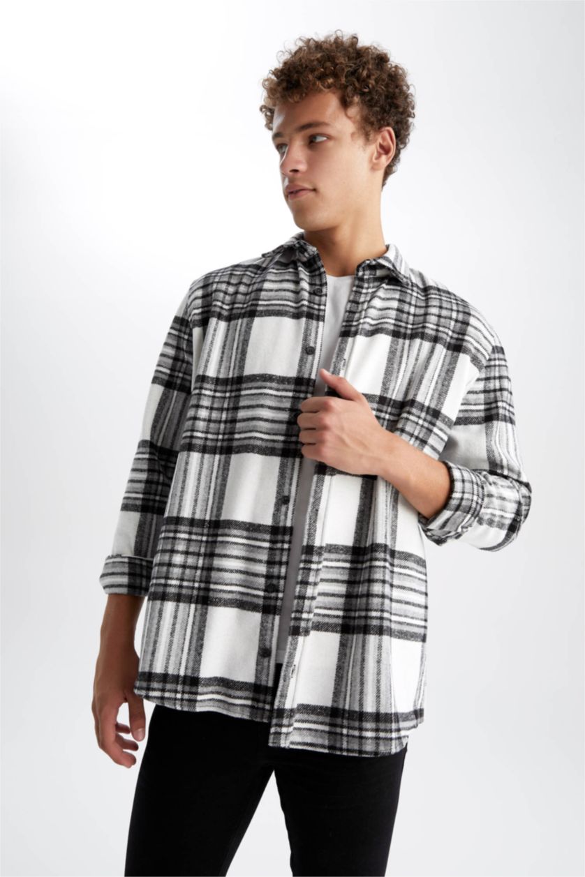 MAN Ecru Regular Fit Checkered Flannel Reversible Long Sleeve Shirt
