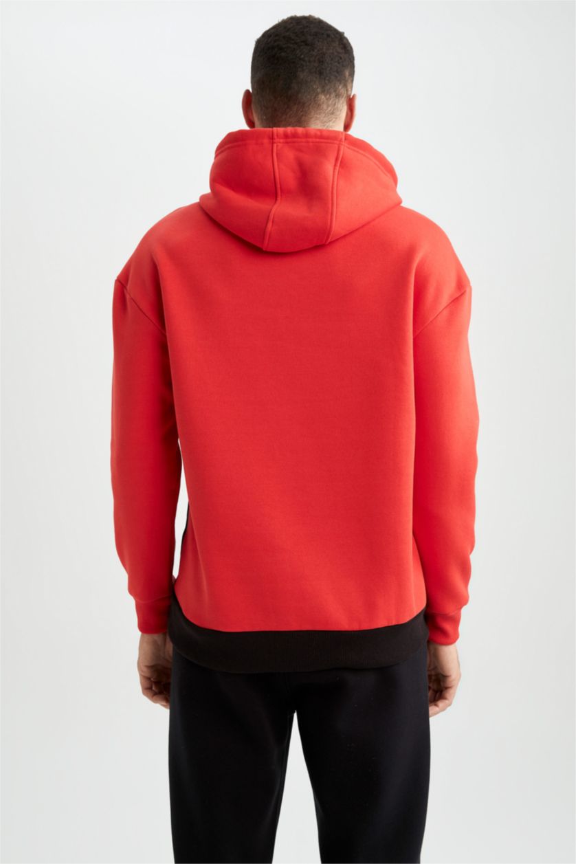 MAN Red Comfort Fit Chicago Bulls Licensed Sweatshirt