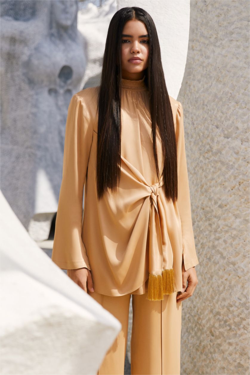 Kadın Camel Regular Fit Yarım Balıkçı Yaka Uzun Kollu Saten Tunik