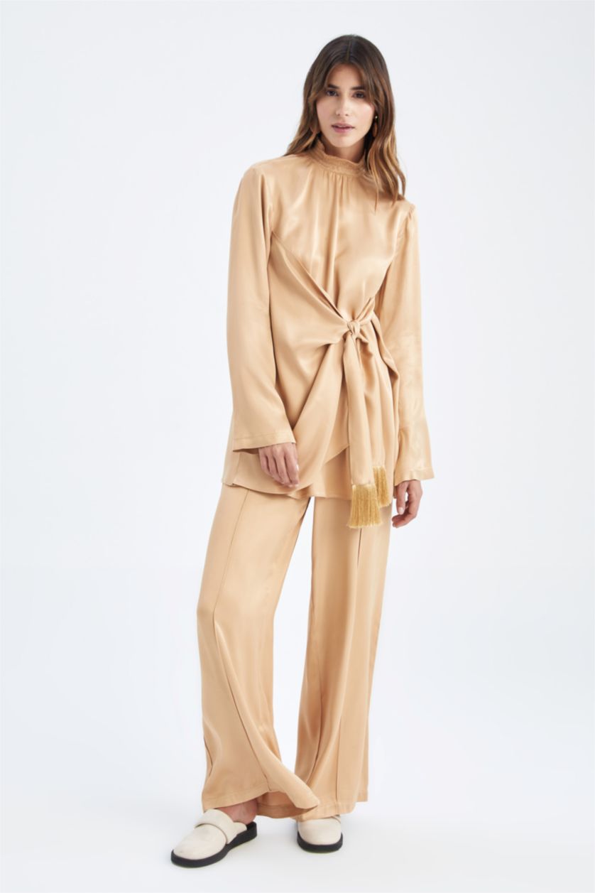 Kadın Camel Regular Fit Yarım Balıkçı Yaka Uzun Kollu Saten Tunik