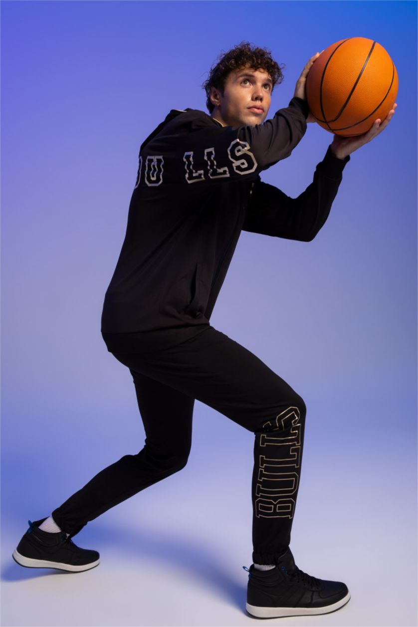 MAN Black Defacto Fit NBA Chicago Bulls Boxy Fit Cardigan