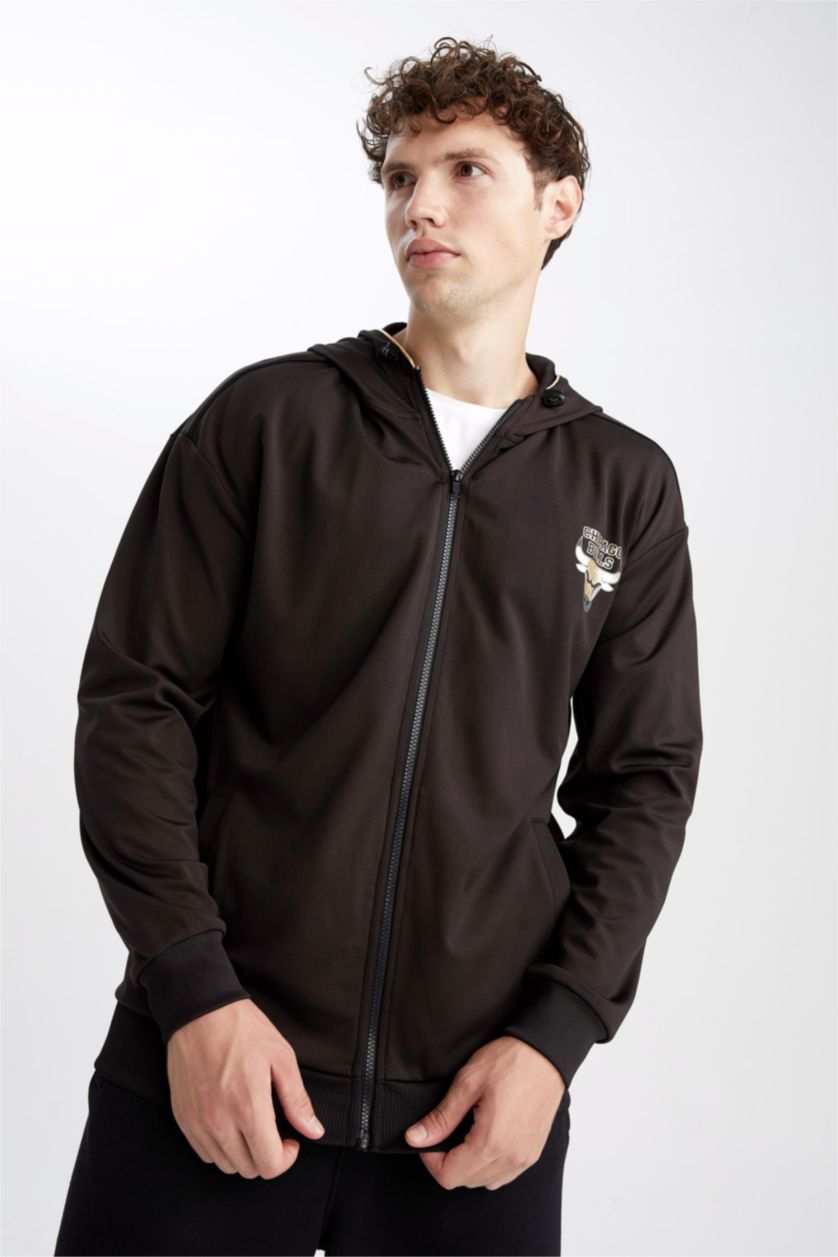 MAN Black Defacto Fit NBA Chicago Bulls Boxy Fit Cardigan