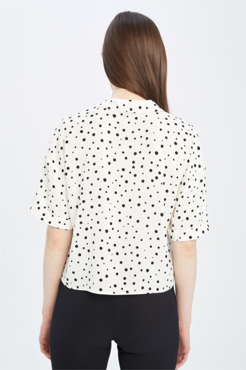 WOMAN White V Neck Short Sleeve Polka Dot Print Shirt