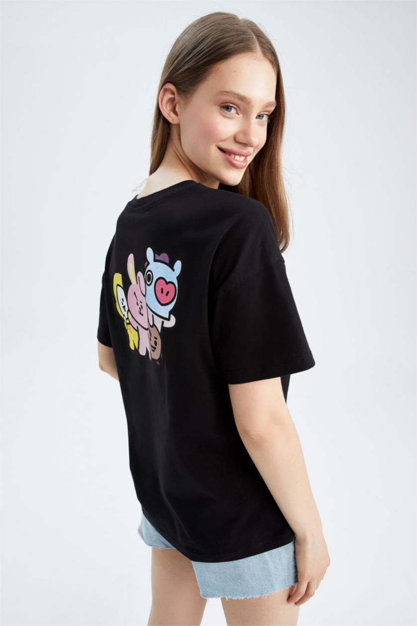 Kadın Siyah Coool BT21 Regular Fit Bisiklet Yaka Kısa Kollu %100 Pamuk Tişört