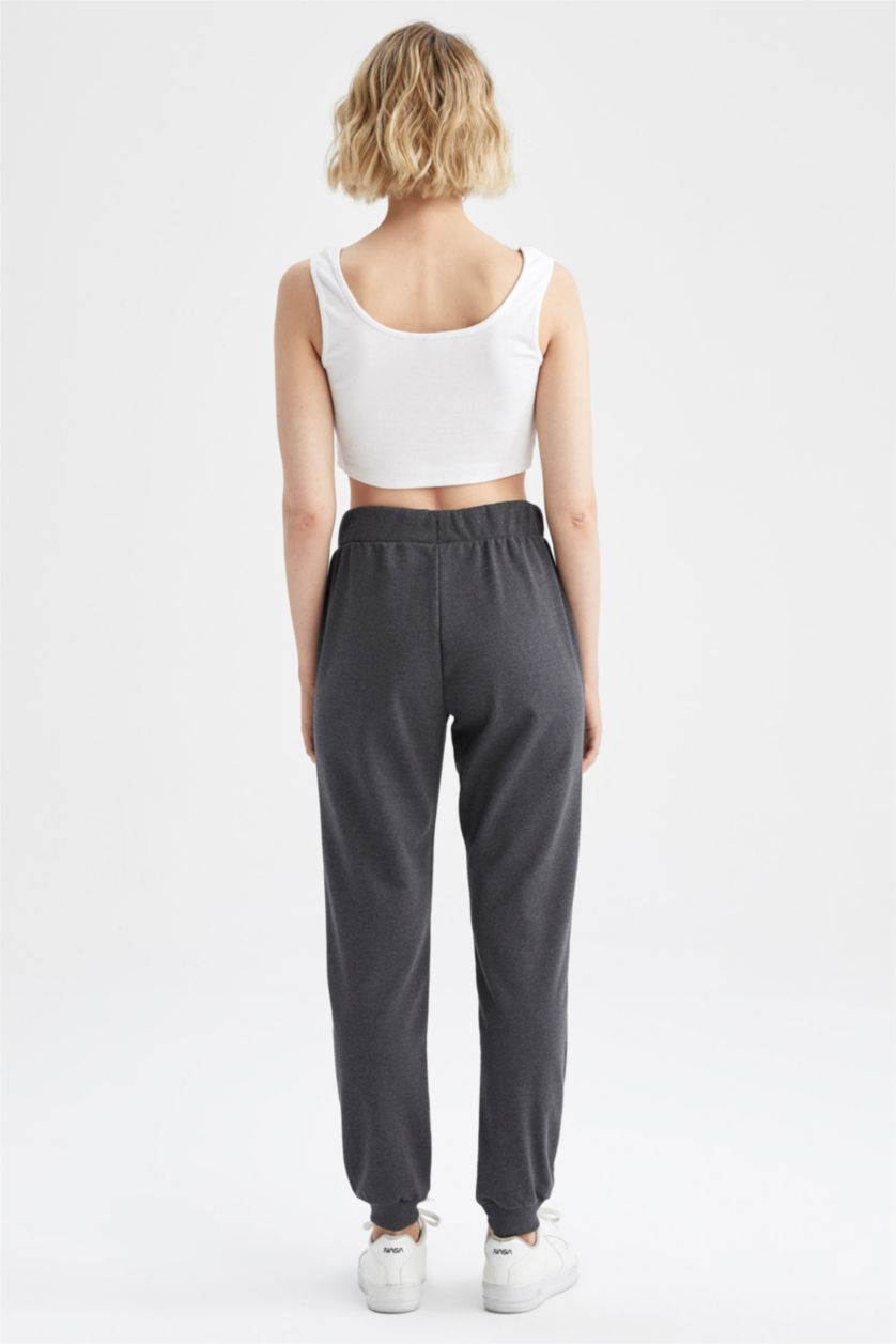 نساء أنثرا بنطال رياضي بيزك بقصة عادية بجيب من نسيج السويت شيرت الرفيع