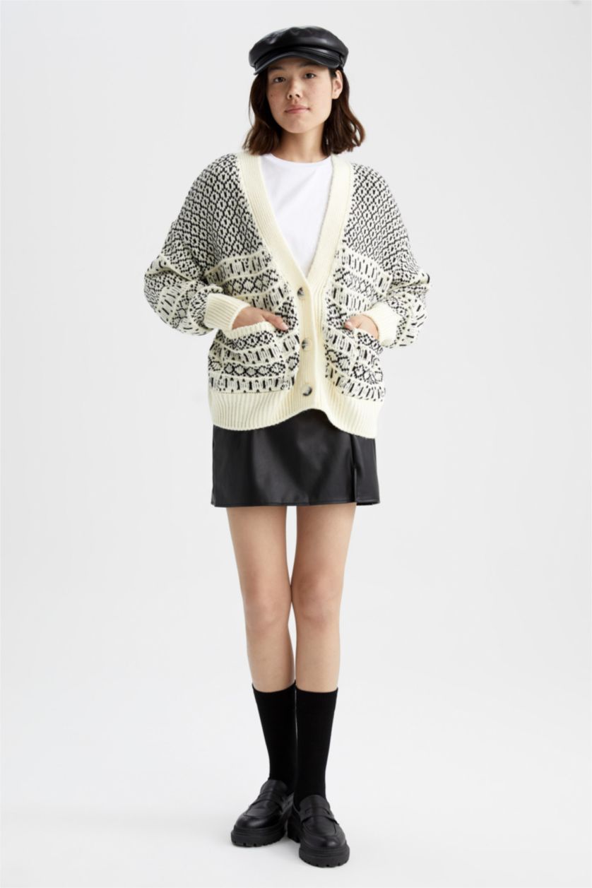 نساء بيج فاتح Oversize Fit Cardigan