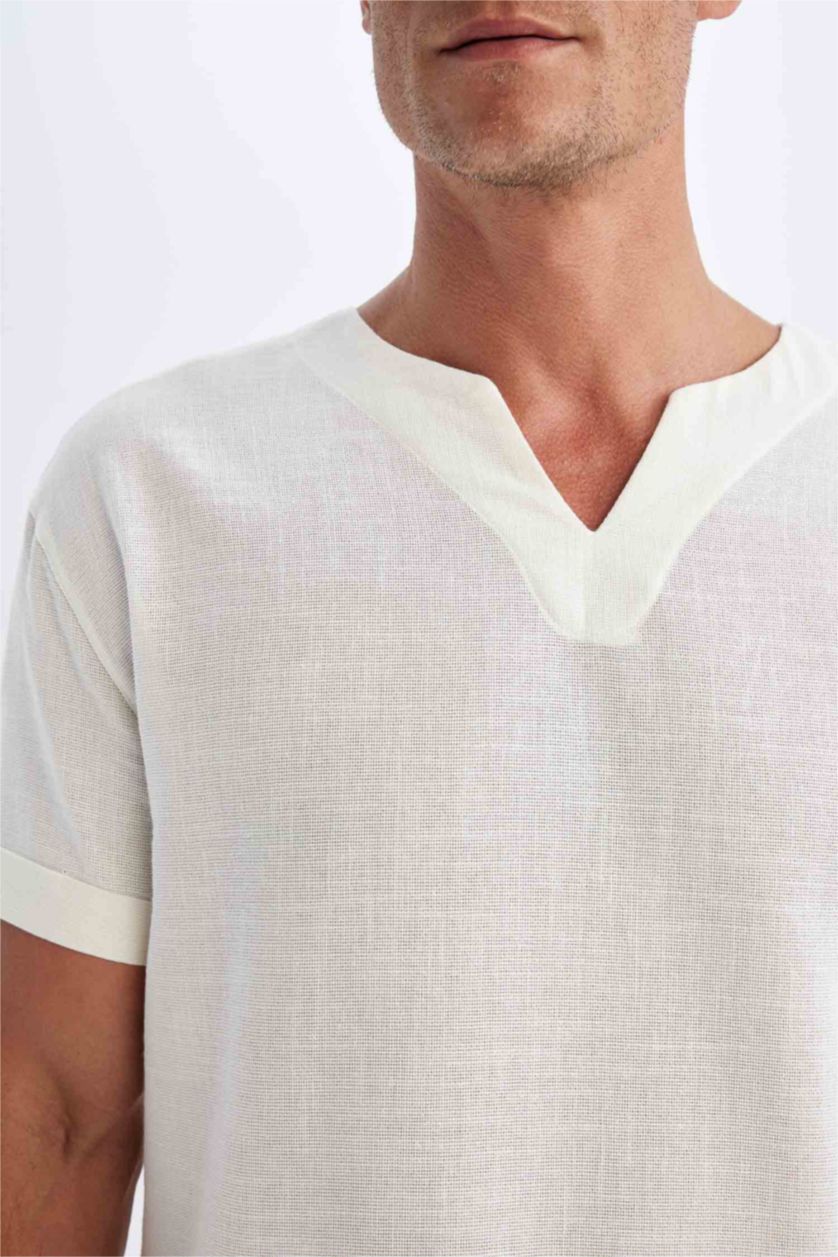 Erkek Ekru Regular Fit Yazlık V Yaka Pamuklu Kısa Kollu Gömlek