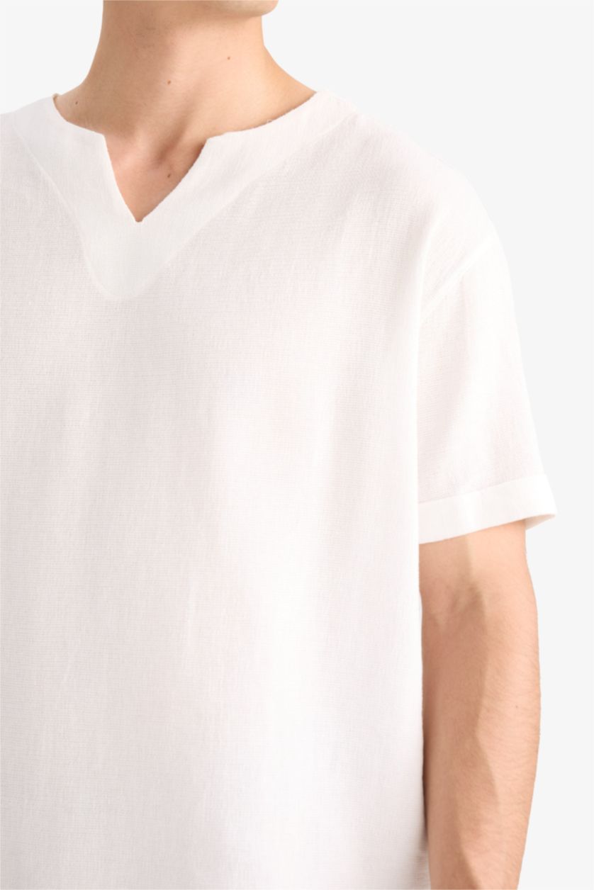 Man Ecru Regular Fit V-Neck Cotton Short Sleeve Shirt