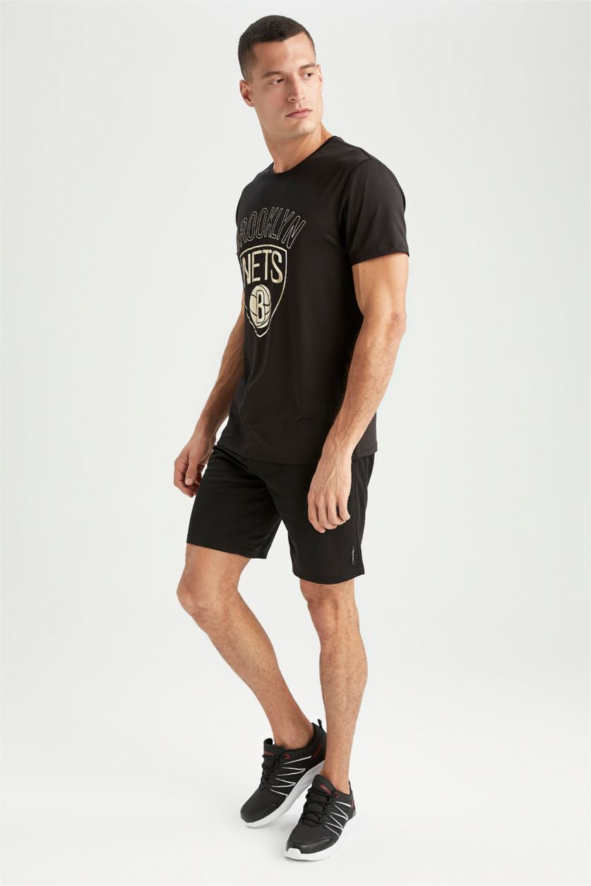 MAN Black Defacto Fit NBA Brooklyn Nets Licensed Regular Fit T-Shirt