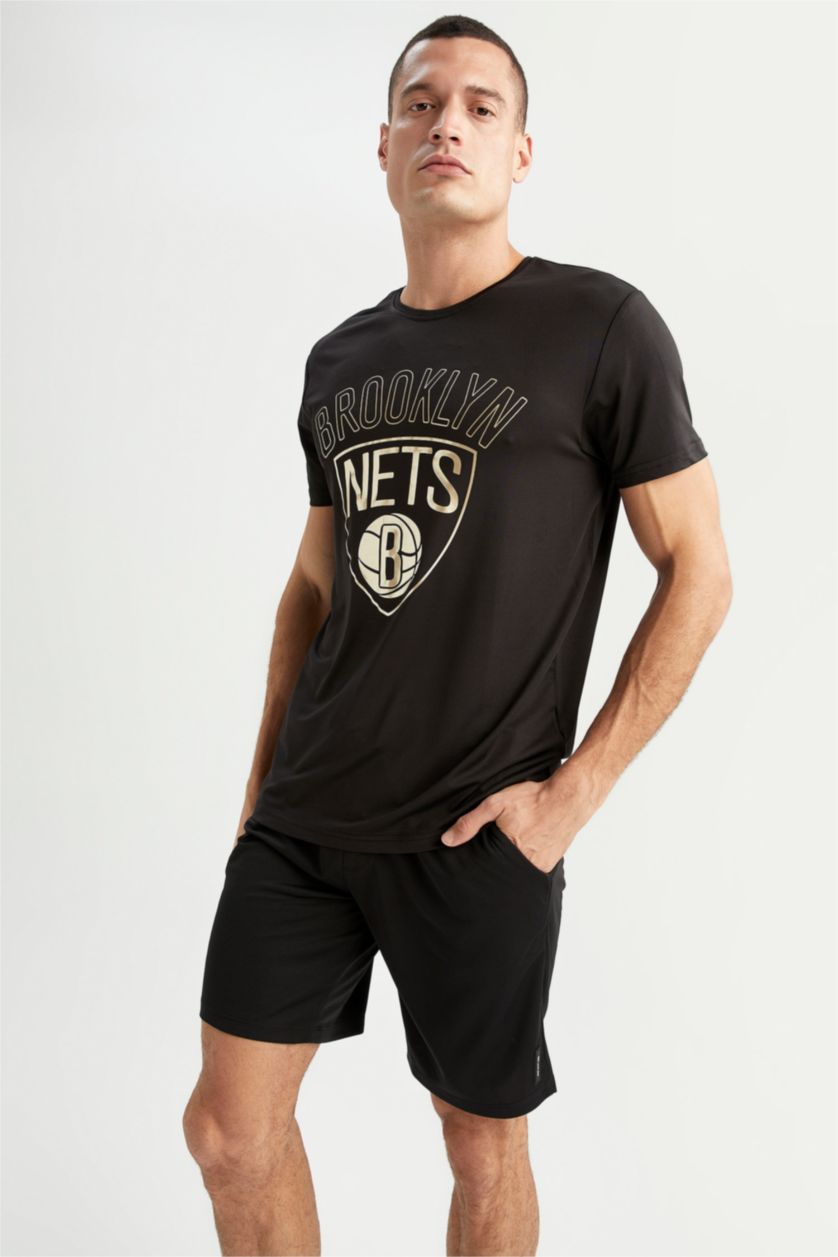 MAN Black Defacto Fit NBA Brooklyn Nets Licensed Regular Fit T-Shirt
