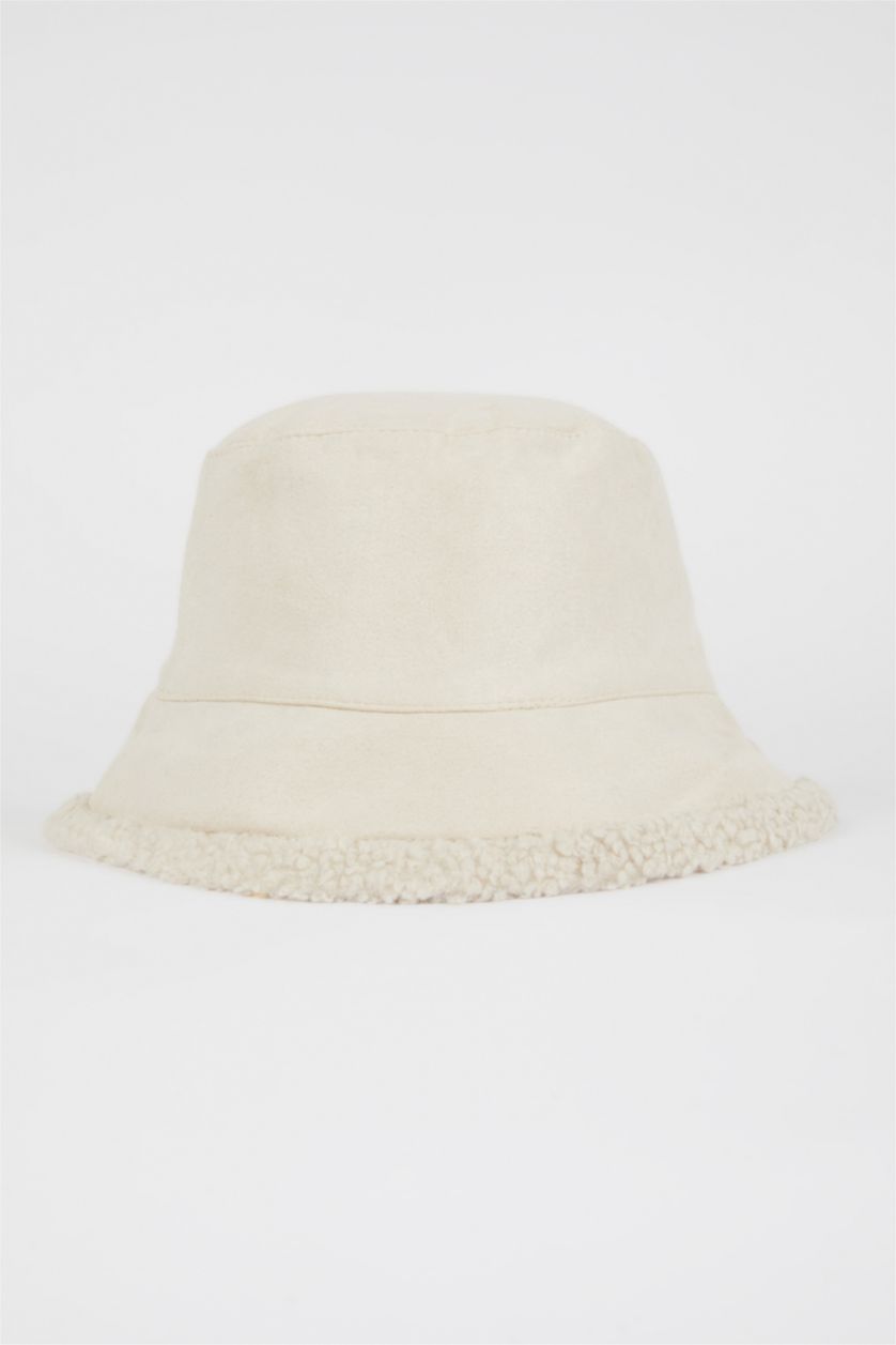 WOMAN White Women Winter Bucket Hat