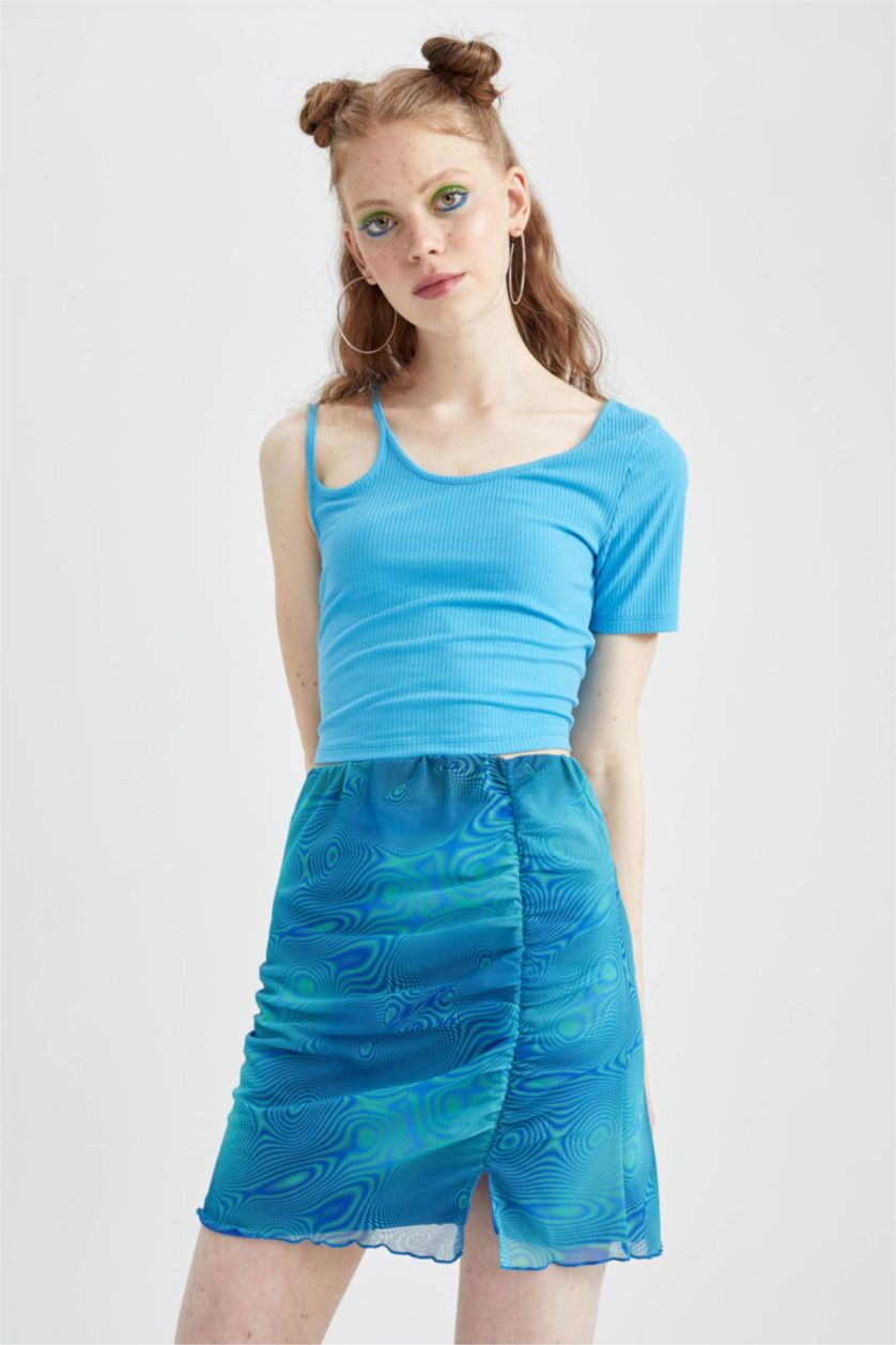 نساء أزرق فاتح تي شيرت بيزك بأكمام قصيرة مكشوف من الكتف