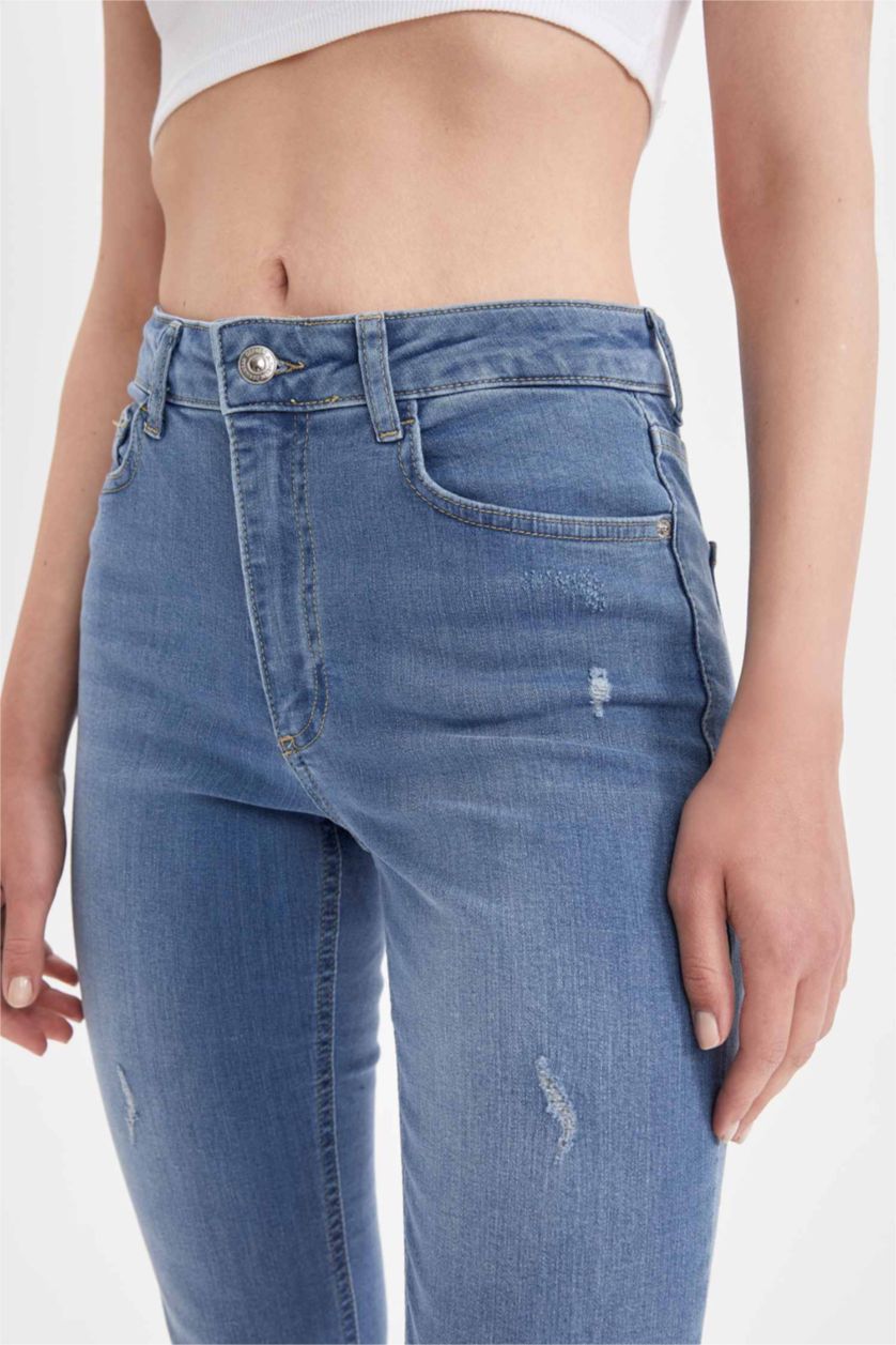 نساء أزرق بنطلون جينز بقصة ضيق للغاية ممزق