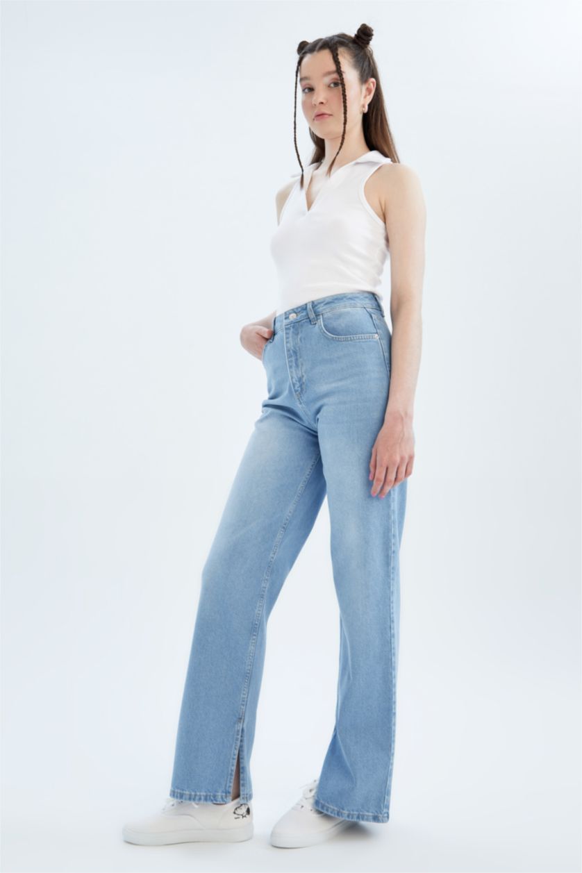 حريمي أزرق فاتح بنطلون جينز قطن بخصر عالي وساق واسع