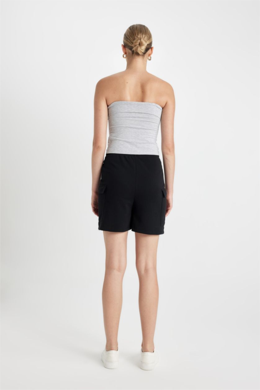 Woman Black Regular Fit Thin Sweatshirt Fabric Regular Hem Shorts