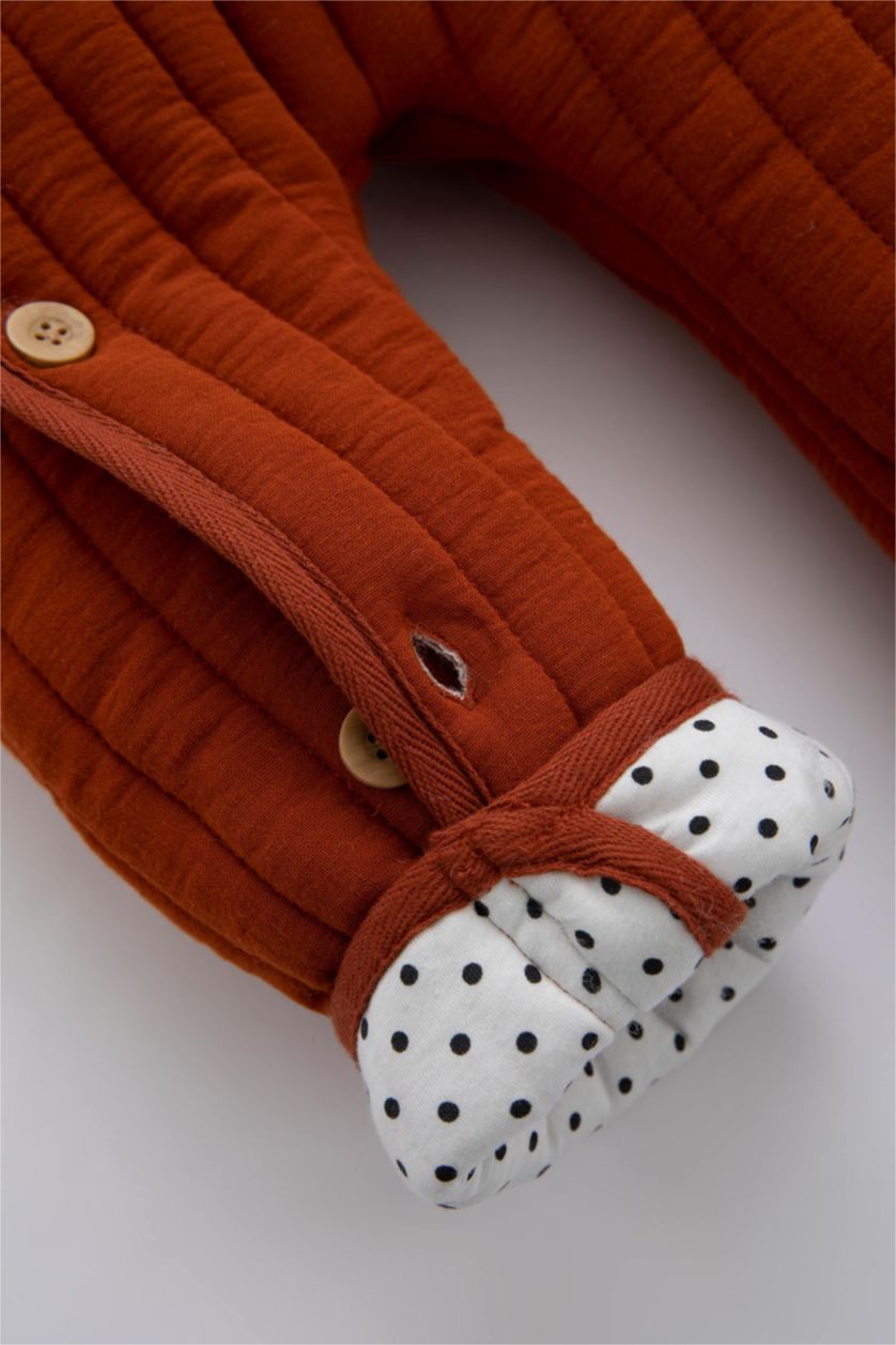 Erkek Bebek Turuncu Erkek Bebek Yeni Doğan 2,5 Tog Kapitoneli Düğmeli Uzun Kollu Müslin Uyku Tulum