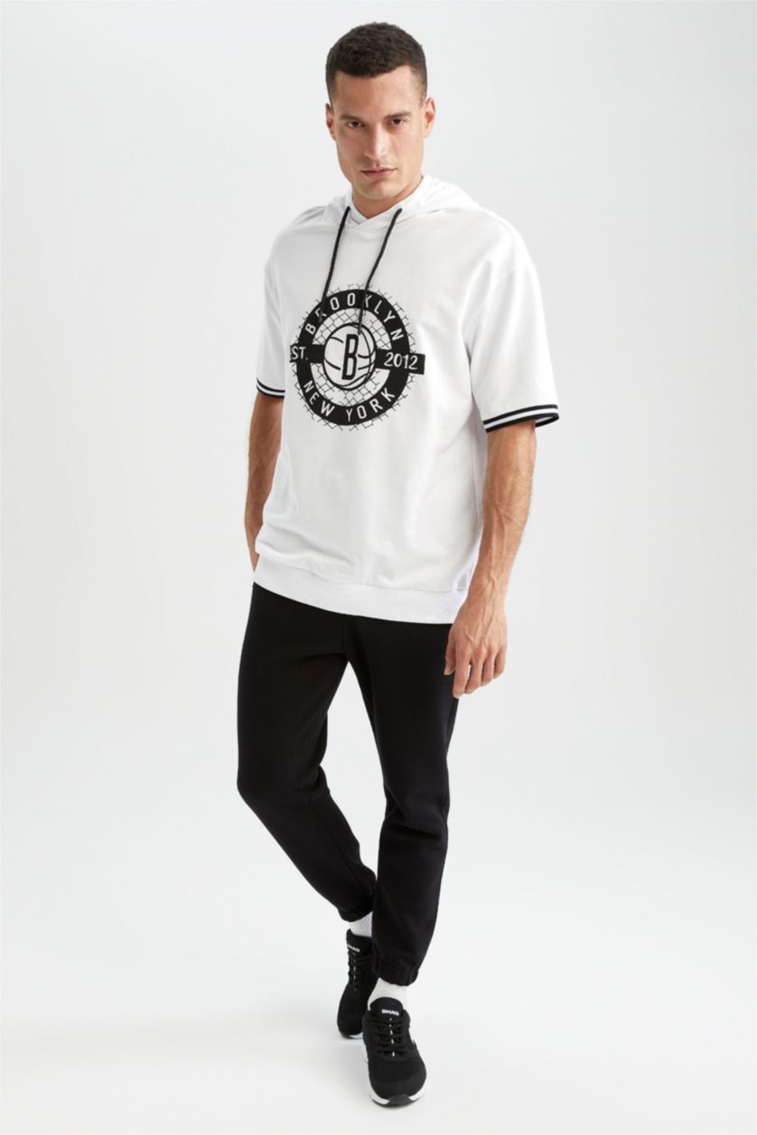 HOMME Blanc Defacto Fit T-shirt surdimensionné sous licence NBA Brooklyn Nets