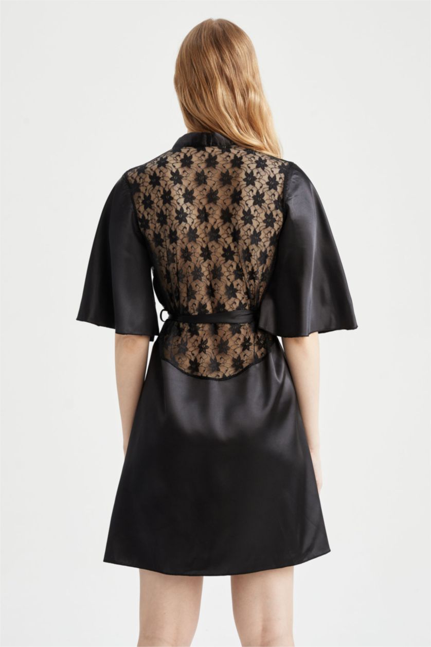 FEMME Siyah Chemise De Nuit En Satin Coupe Régulière Fall In Love