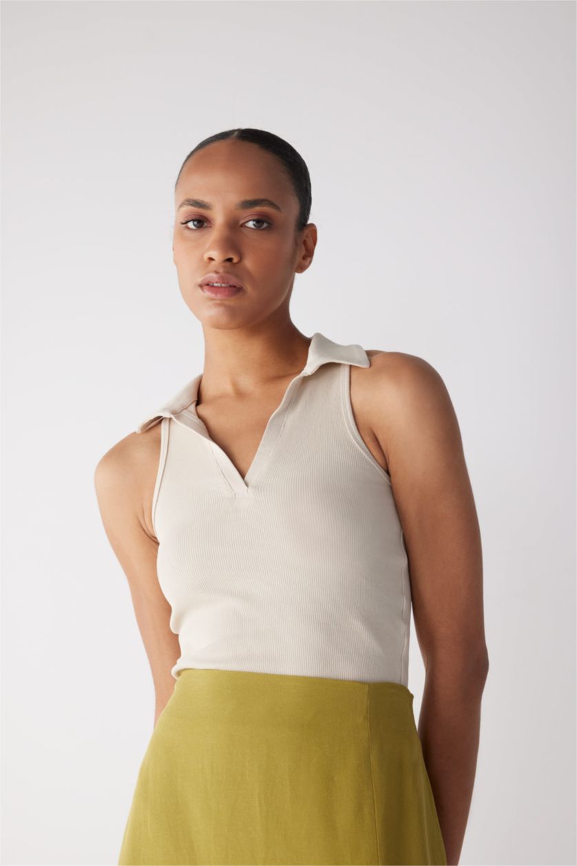 FEMME Beige Débardeur Coupe Slim Col Polo
