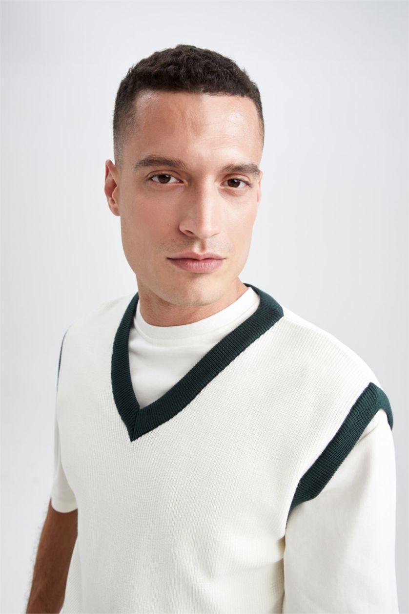 رجالي بيج فاتح بلوفر كت بقصة مريحة