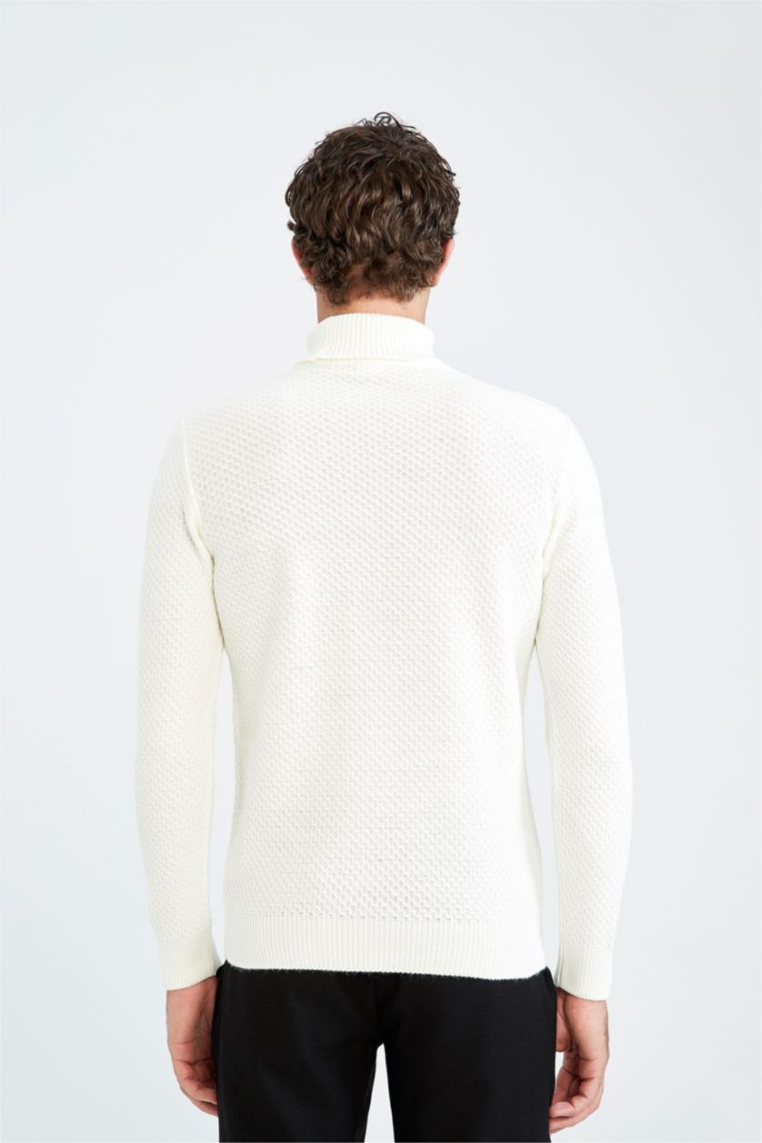 رجالي بيج فاتح بلوفر تريكو هاي كول  قصة عادية