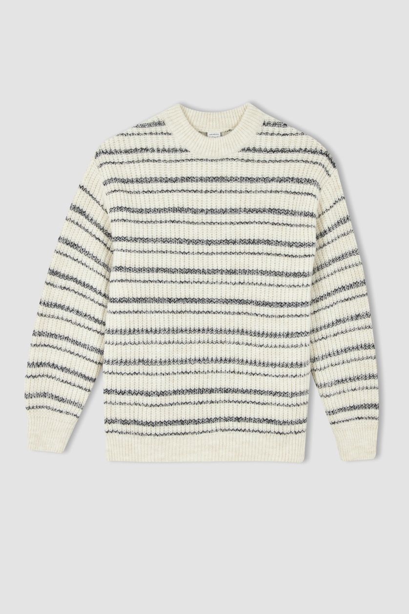 MAN Ecru Oversize Fit Crew Neck Striped Knitwear Sweater