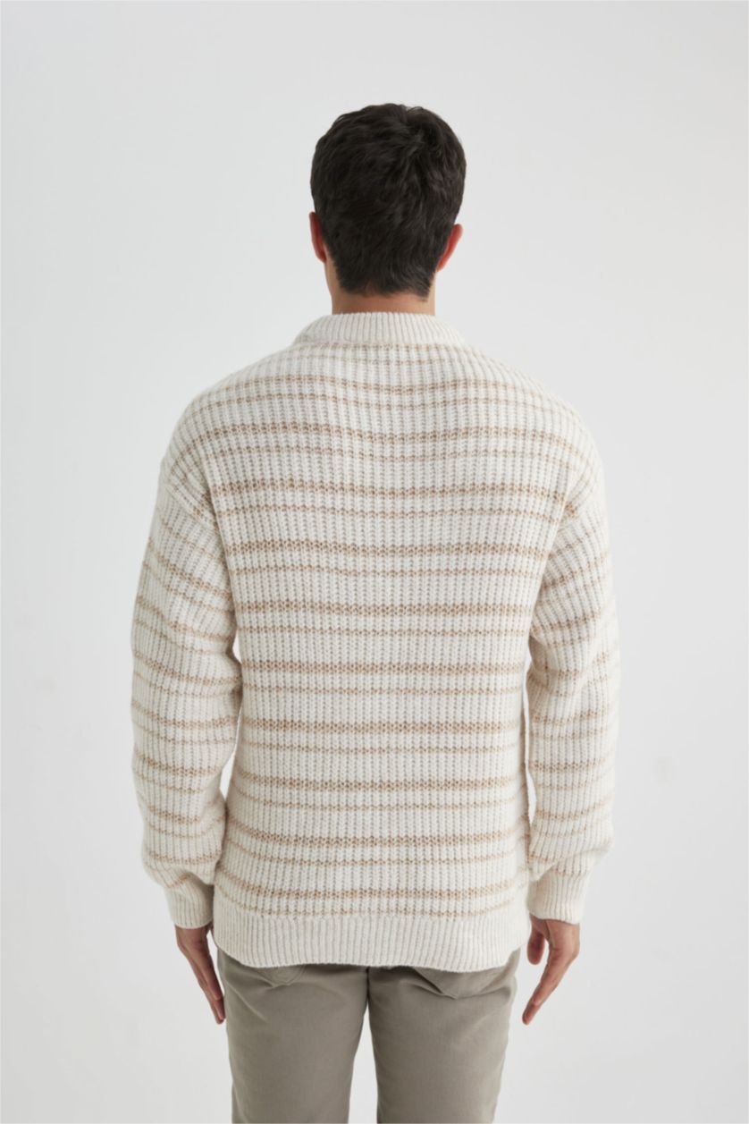 رجال بيج فاتح Oversize Fit Knitwear Pullover