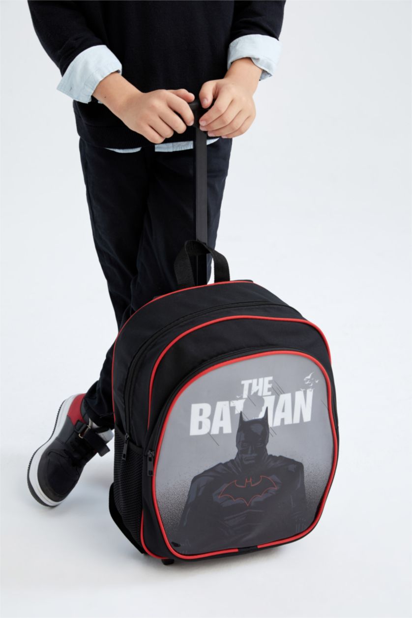 BOYS & TEENS Black Batman 2022 Licensed Backpack