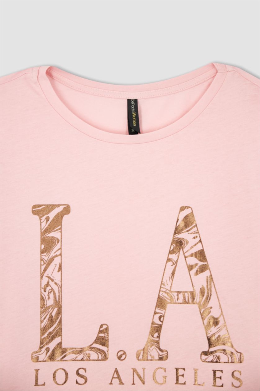 Kadın Açık Pembe Regular Fit Bisiklet Yaka Baskılı Kısa Kollu %100 Pamuk Tişört