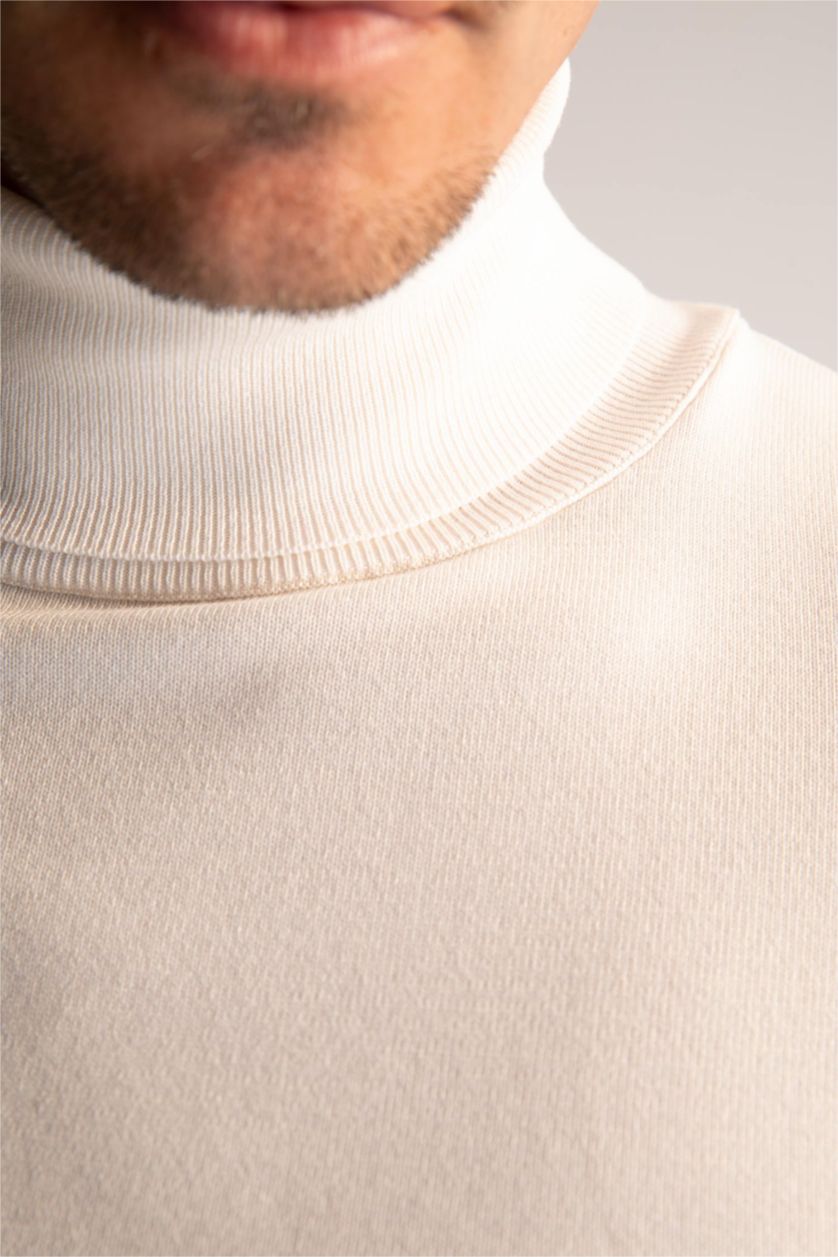 HOMME Écru Pull en tricot à col roulé premium à coupe régulière