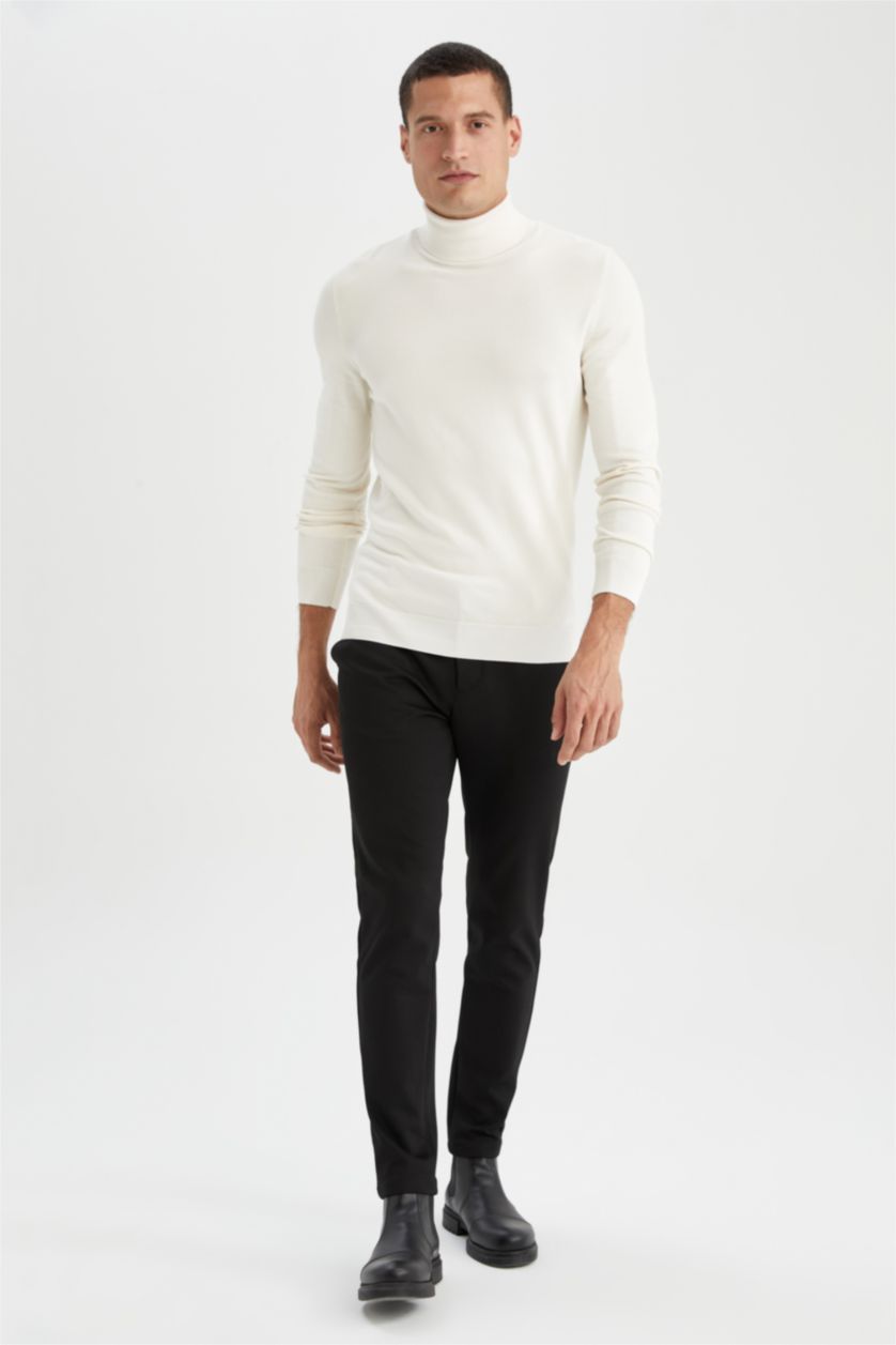 HOMME Écru Pull en tricot à col roulé premium à coupe régulière