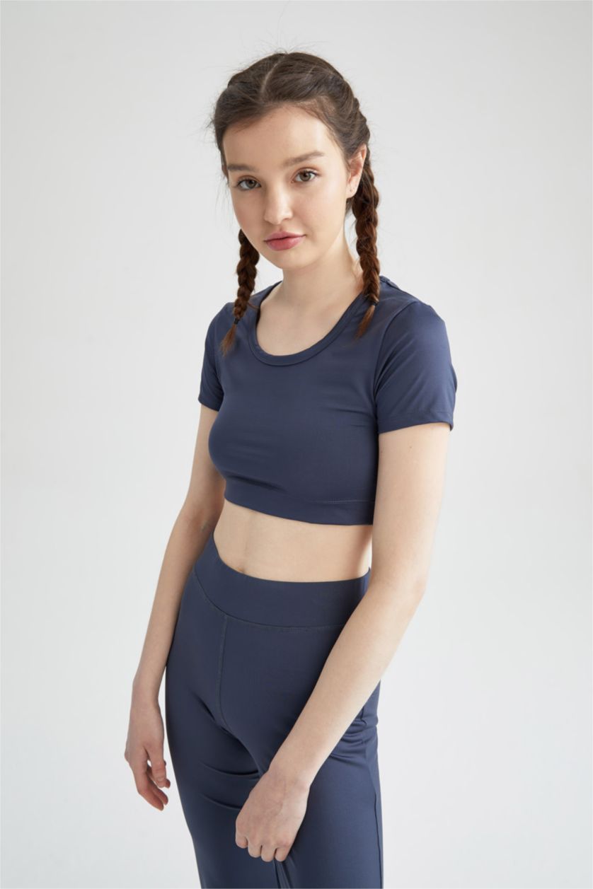 WOMAN NAVY Defacto Fit Crew Neck Short Sleeve Crop Sport T-Shirt