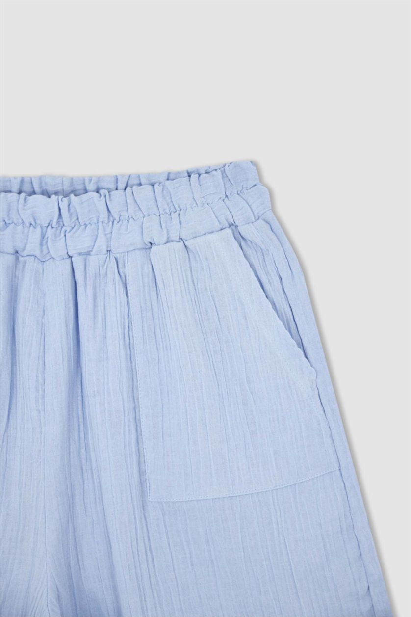 FEMME Bleu Short coupe classique en mousseline avec poche