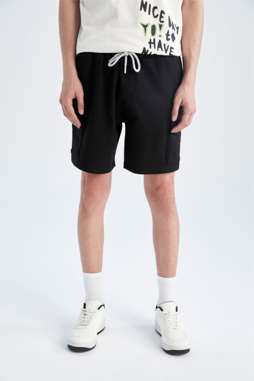 رجال أسود شورت كابري سليم فيت بساق ضيق